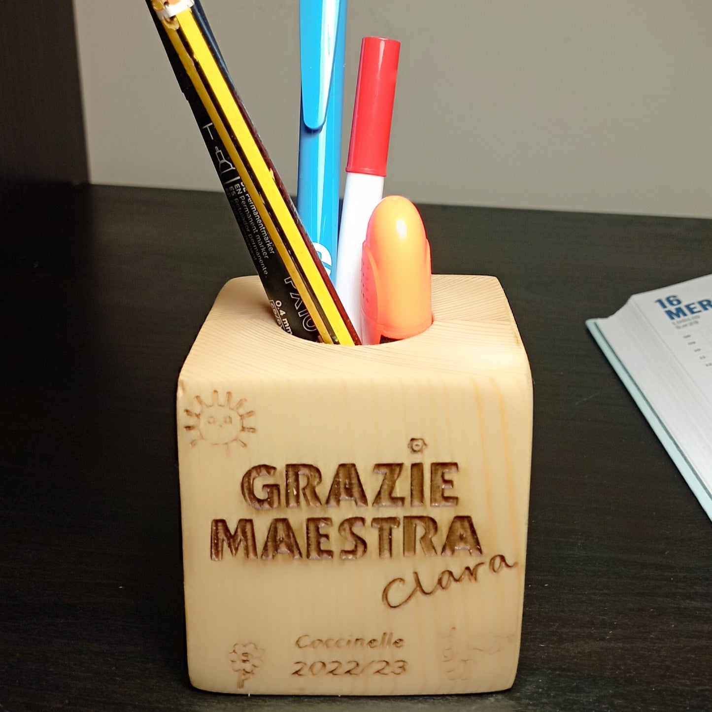 Teachers pen holder