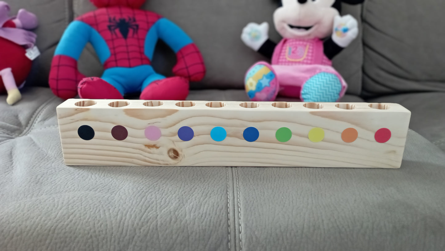 Montessori pencil holder
